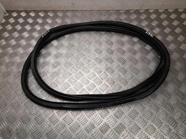 Audi Q5 Türdichtung OEM 8MA831 - Gebraucht image 2