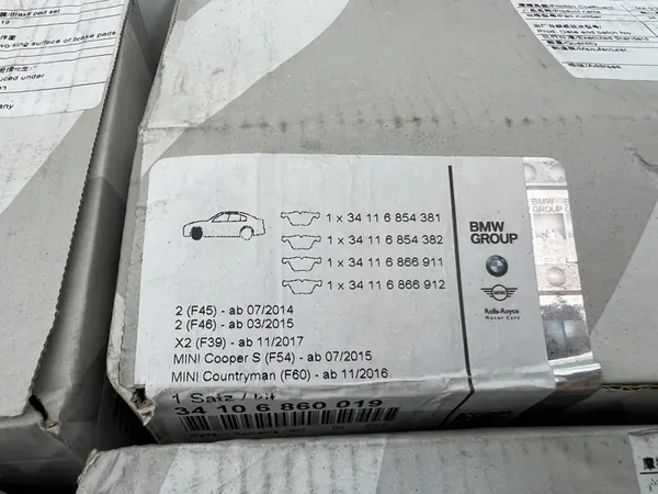 Set voorremblokken BMW F39 F40 F45 F46 F48 OEM image 5