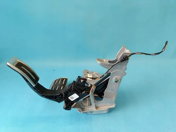 Pedalram OEM 80A723031A 8W1723523A Audi image 5