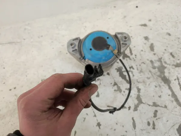 Soporte de motor izquierdo Mercedes Clase S W222 3.0 V6 AMG image 6