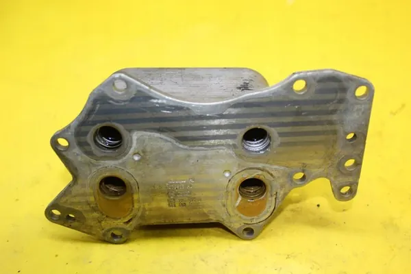 Ölkühler A4 B7 2.7 TDI BPP OEM 059117021J image 3