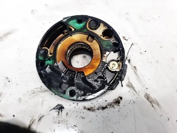 Pompe à huile OEM 9458425 pour Volvo S40 1.8L 1998 image 3