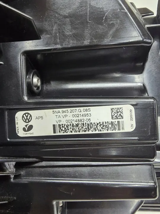 VW TIGUAN 2 LIFT LUZ TRASERA IZQUIERDA IQ LIGHT LED 5NA945207G image 4