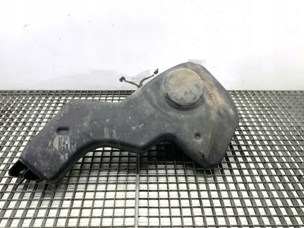 OEM 7N0131877H SCR-säiliö VW Sharan 2.0:lle image 3