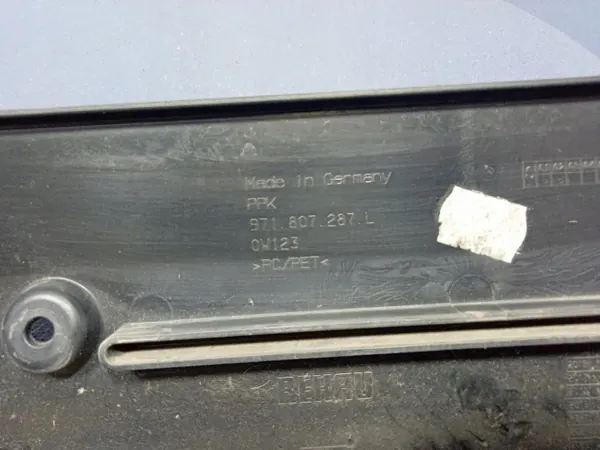 Porsche OE 971807287L Base Placa Matrícula Delantera image 3