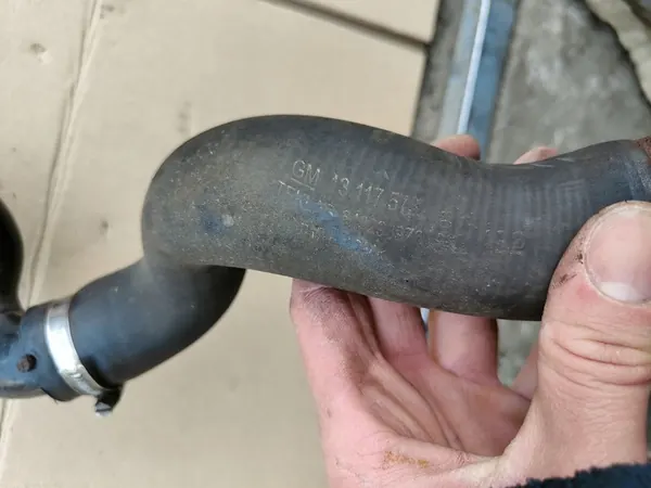 Vesiletku + Putki Opel Zafira B Astra H 1.9 CDTI OEM image 2