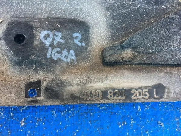 Escudo Subchassis Audi Q7 4M Esquerdo OEM 4M0825205L image 4