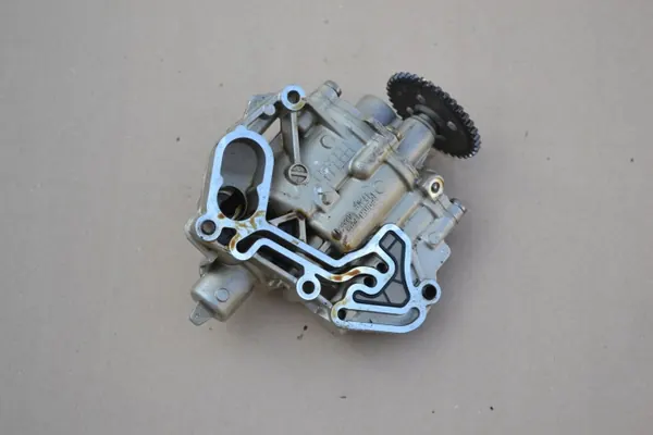 Pompe à huile OEM 04E115109E pour moteurs 1.4 TSI image 3