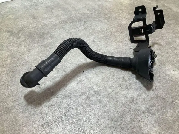 Oljefyllningsrör OEM C7GA1321347A för Ford Transit Connect image 4