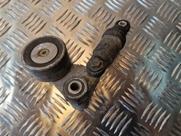 Audi Generatorremsspännare OEM 07D145277C image 2