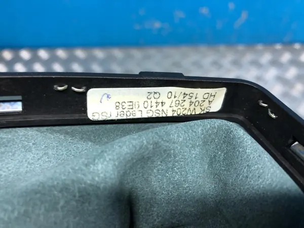 Pomo de cambio Mercedes W204 OEM A2042674410 - Usado image 10
