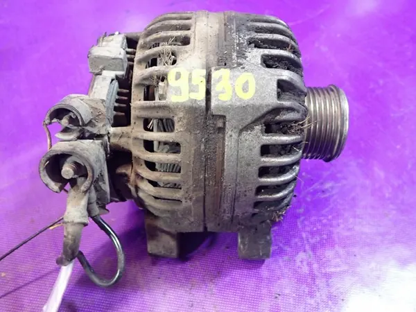 PEUGEOT 206 02-09 2.0 HDI Alternator 150A image 4