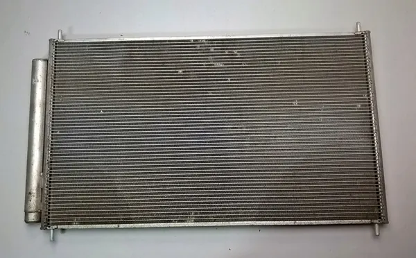 TOYOTA YARIS III 1.5H 2011- A/C Kondenseri OE 88460-0D220 image 2