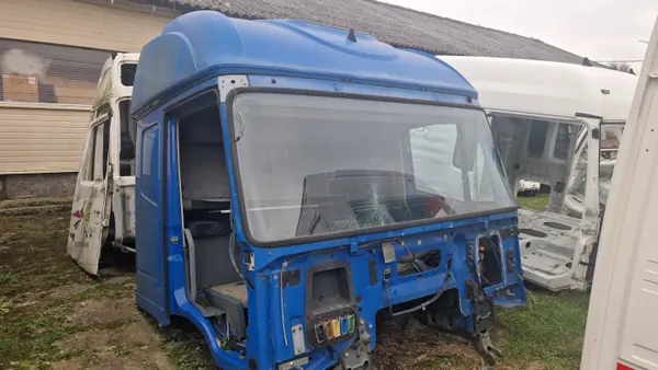 Cadre de cabine Iveco Stralis OEM 657849303 Euro 5 image 2