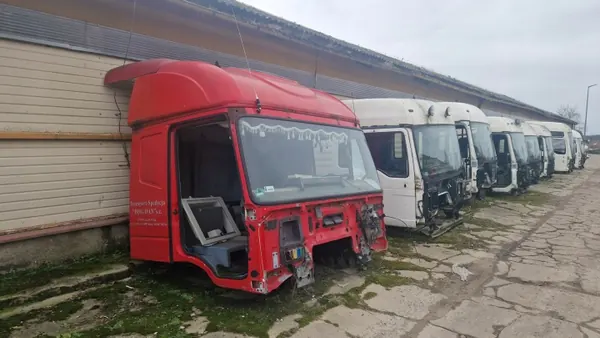 Cadre de cabine Iveco Stralis OEM 657849303 Euro 5 image 5
