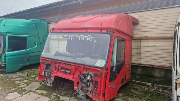 Cadre de cabine Iveco Stralis OEM 657849303 Euro 5 image 6