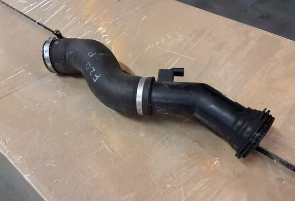 BMW 1 F20 F21 Intercooler Luftrohr 7597588 image 2