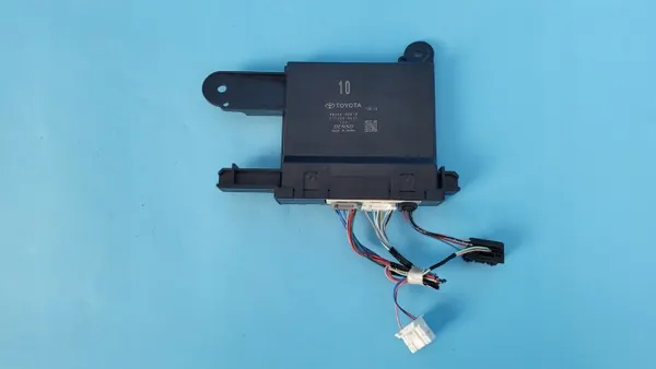 Module de commande chauffage Toyota RAV4 V OEM 88650-42810 image 2
