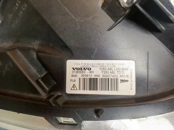 Oikea etuvalaisin Volvo V60 S60 Bi-Xenon image 5