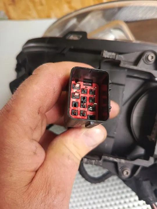 Oikea etuvalaisin Volvo V60 S60 Bi-Xenon image 9