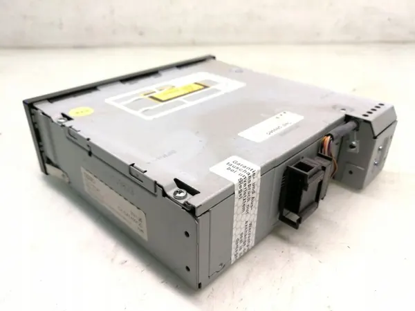 CD-vaihtaja Audi TT A3 VW OEM 8E0035111D image 4