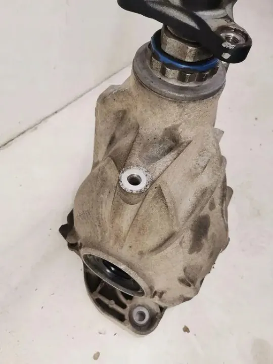BMW Bakaxel differential OEM 8619107 - Begagnad image 2