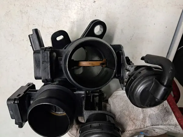 Drosselklappe Citroen Peugeot 2.0 HDI 9674365180 image 7