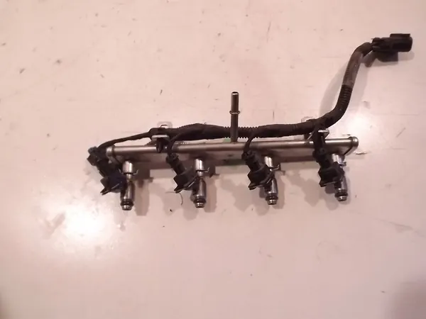 JEEP FIAT ALFA LANCIA Brandstofrail 1.4 T-JET 55258684 image 4