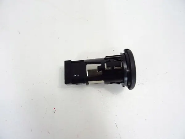Tomada isqueiro 12V Nissan X-Trail T33 OEM image 6