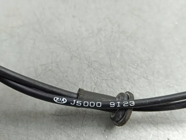 Fecho do capô Kia Stinger OEM J50009123 - Usado image 4