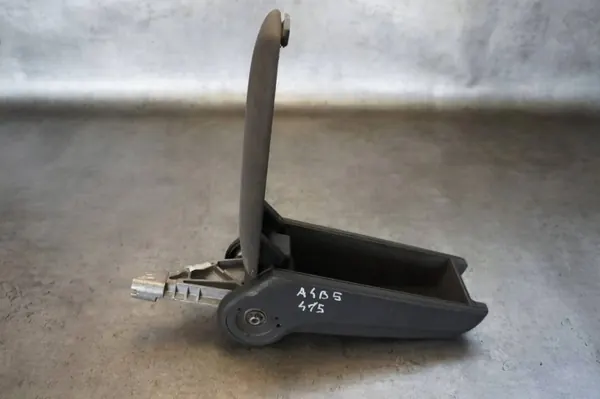 Accoudoir Audi A4 B5 OEM AOP27468 - État d'occasion image 5
