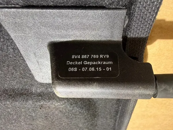 Audi A3 8V Sportback bakluckshylla OEM 8V4867769 image 9