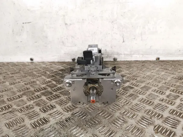 Arbre de colonne de direction Nissan 370Z OEM 00692 image 3