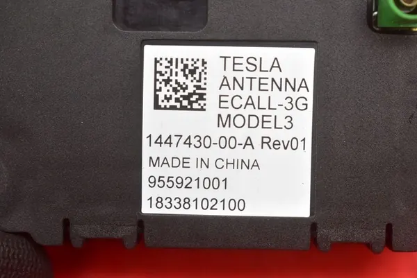 Antenni-Vahvistin Tesla Model 3 2017-2021 OEM 1447430-00-A image 7