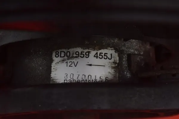 FLÄKT AUDI A6 C5 1.9 TDI 2001-2004 8D0959455J image 8