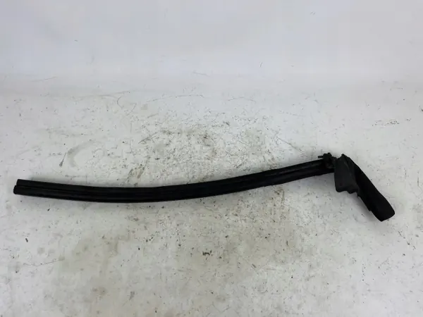 Junta ventana puerta trasera Audi A5 8T OEM 8F0839480E image 6