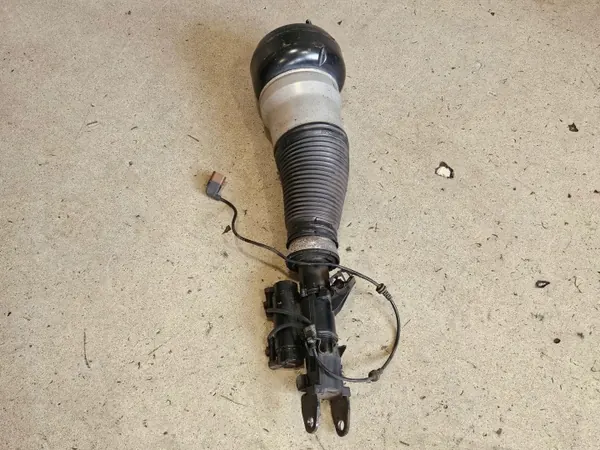 Luftfjädring OEM A2223200200 Fram höger Mercedes W222 image 9