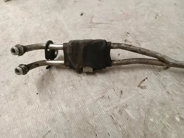 Ölkühlerleitungen OEM BH427R081AE Getriebe image 3