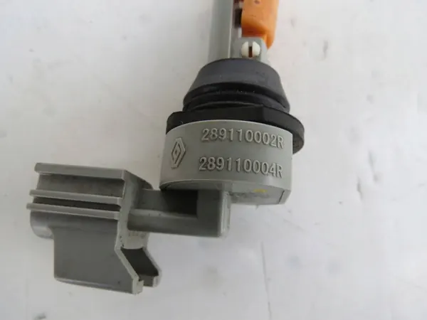 VOLVO S60 II V60 I 2.0D 163KM Vloeistofniveausensor OEM image 4