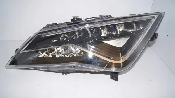 SEAT LEON III LIFT ESQUERDA DIREITA FULL LED 5F1941008G 5F1941007G image 4