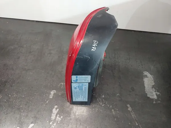 Luz trasera izquierda AUDI A4 AVANT 8D9945095D image 8