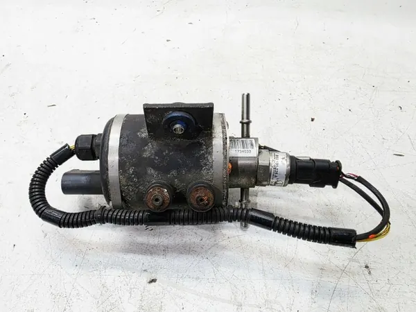 Gebruikte AdBlue-pomp OEM 8K0131899G voor Audi A4 B8 image 5