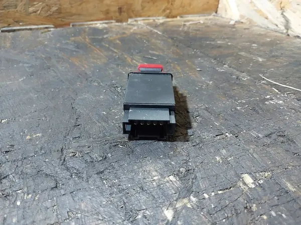 Warnblinkschalter Audi A6 C5 image 5