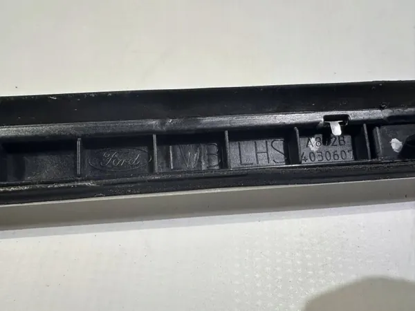 Heckfensterleiste Ford Expedition MAX OEM A872B 2018-2022 image 9