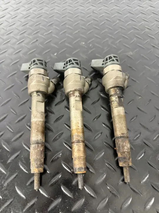 Inyector BMW 0445110478 para 2.0D 184CV Motor N47 image 2