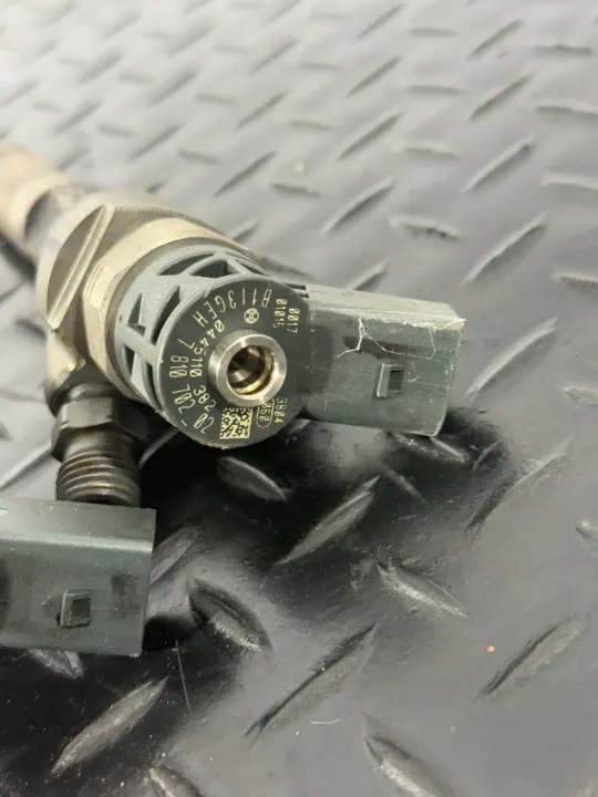 Inyector BMW 0445110478 para 2.0D 184CV Motor N47 image 3