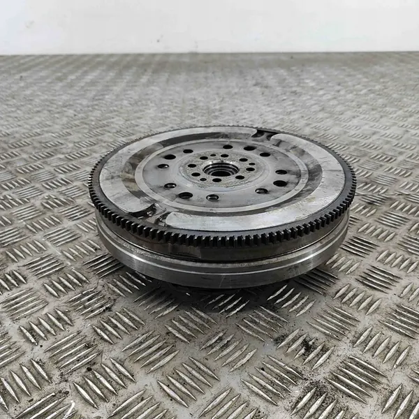 Opel Astra K 1.4T Kaksimassaväli 55574768 image 3