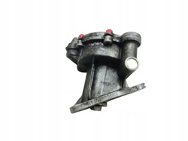 Imupumppu Volkswagen Transporter T4 2.4 D 075145101A image 3