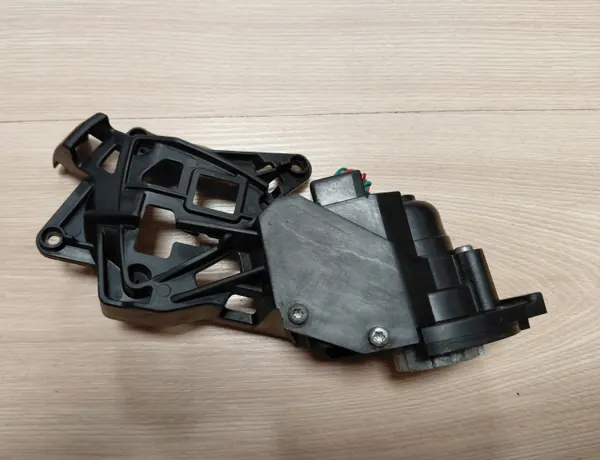 Moteur de pliage rétroviseur droit KIA CEED II 12-18 OEM image 3