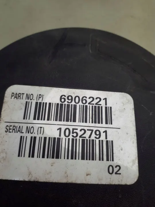 Volvo OE Steuerdeckel OEM 6906221 - Gebraucht image 3